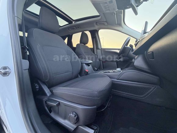 Sahibinden Ford Kuga 1.5 EcoBoost Titanium 2023 Model 