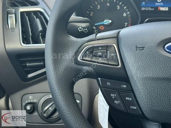 BORZ MOTOR'DAN %0,99 2015 FORD C-MAX 1.5 TİTANİUM 7 KİŞİLİK-OTO.