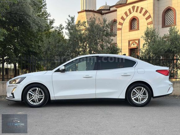 2020 MODEL FORD FOCUS 1.5 DİZEL TREND X 191.000 KM DE BAKIMLI !.