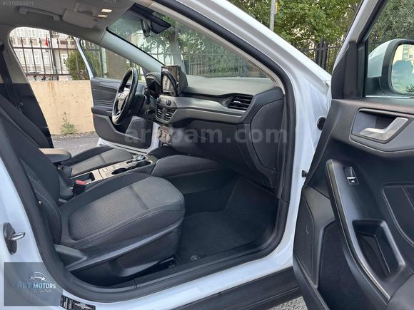 2020 MODEL FORD FOCUS 1.5 DİZEL TREND X 191.000 KM DE BAKIMLI !.