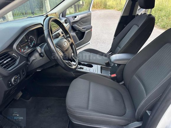 2020 MODEL FORD FOCUS 1.5 DİZEL TREND X 191.000 KM DE BAKIMLI !.