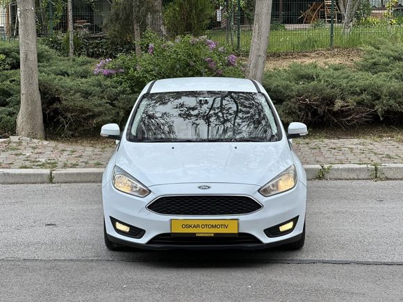 OSKAR'DAN 2018 MODEL DEĞİŞENSİZ OTOMATİK VİTES SATILIK FOCUS