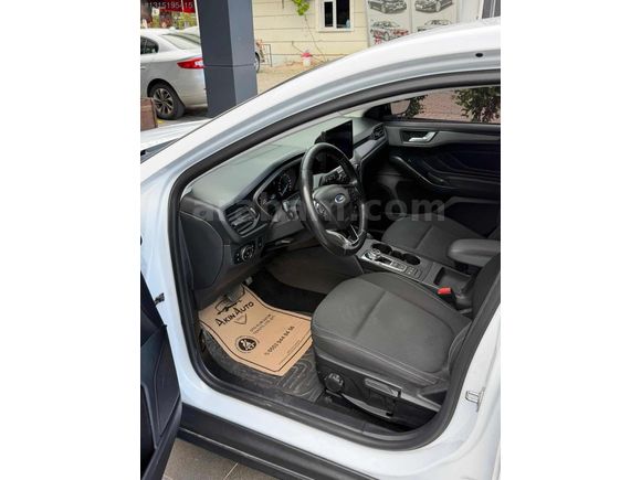 AKIN OTOMOTİV'DEN SATILIK FORD FOCUS HATASIZ AYARINDA