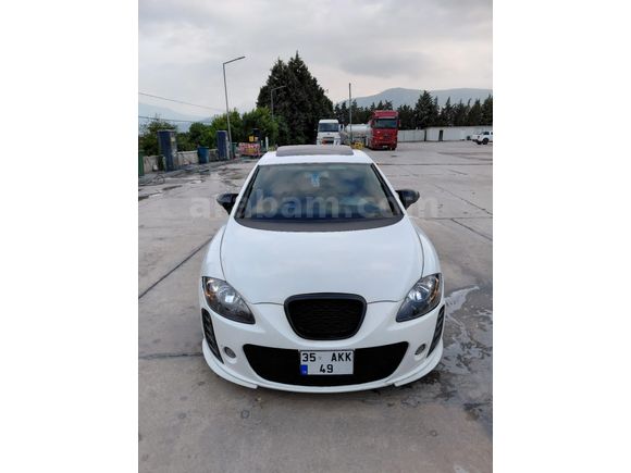 2010 LEON FULL PAKET SANRUFLU YAPILI EXTRALI