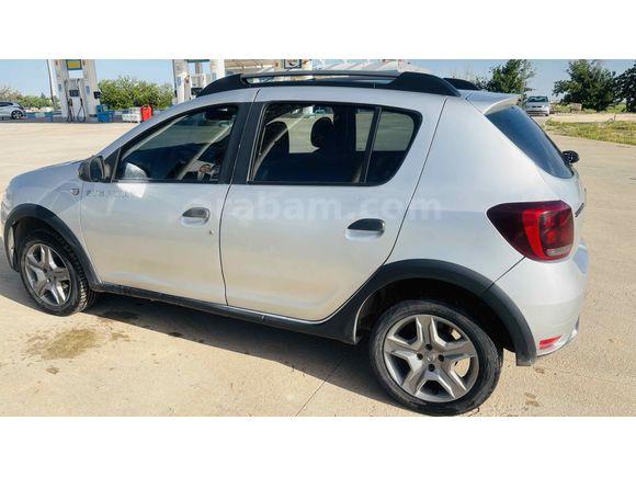 Sahibinden Dacia Sandero 1.5 dCi Stepway 2017 Model 