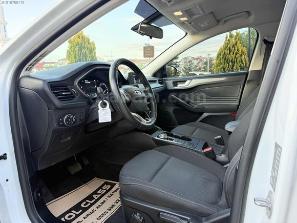 OTOMATİK 2020 FORD FOCUS 96 BİN KM HATASIZ
