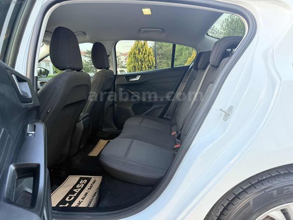 OTOMATİK 2020 FORD FOCUS 96 BİN KM HATASIZ