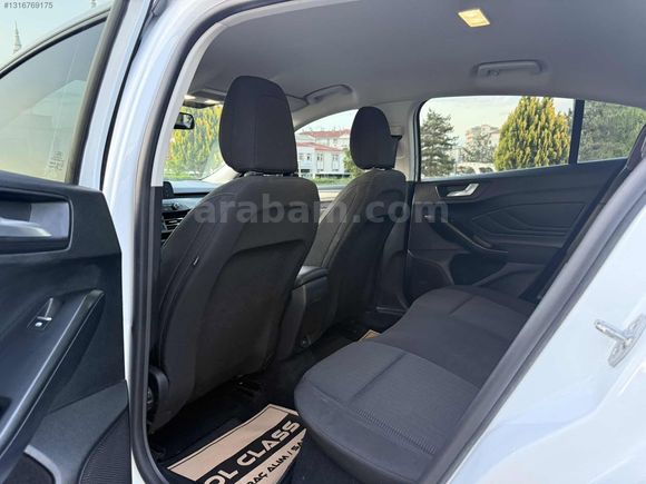 OTOMATİK 2020 FORD FOCUS 96 BİN KM HATASIZ