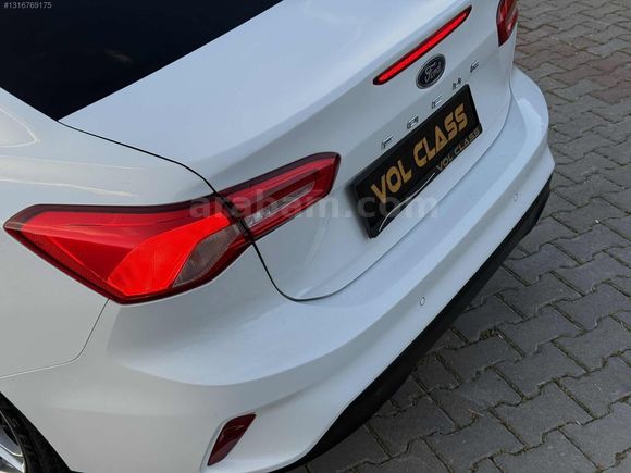 OTOMATİK 2020 FORD FOCUS 96 BİN KM HATASIZ