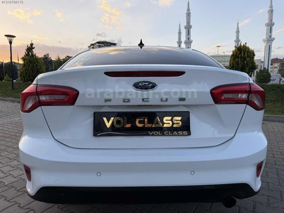OTOMATİK 2020 FORD FOCUS 96 BİN KM HATASIZ
