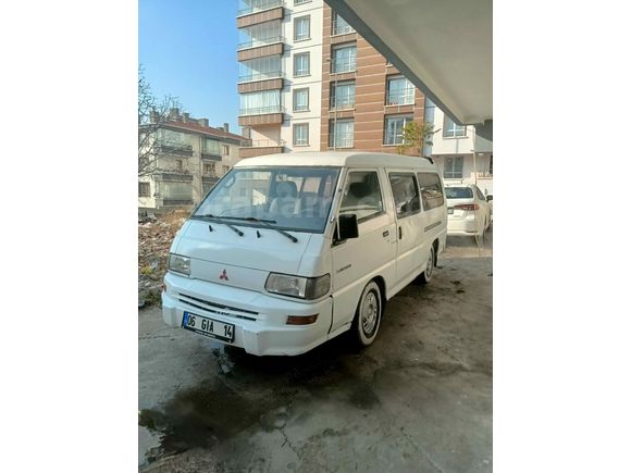 Sahibinden Mitsubishi L 300 Camlı Van 2000 Model 