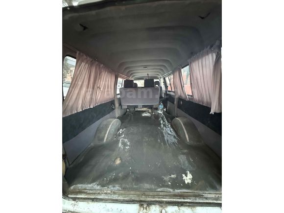 Sahibinden Mitsubishi L 300 Camlı Van 2000 Model 