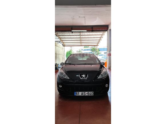 Sahibinden Peugeot 207 1.4 HDi Trendy 2010 Model
