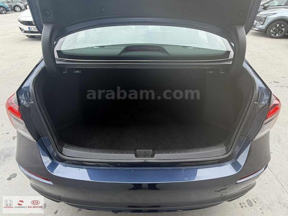 SANDIKÇI 2.EL 2025 Civic Sedan 1.5 VTEC Turbo Elegance Plus