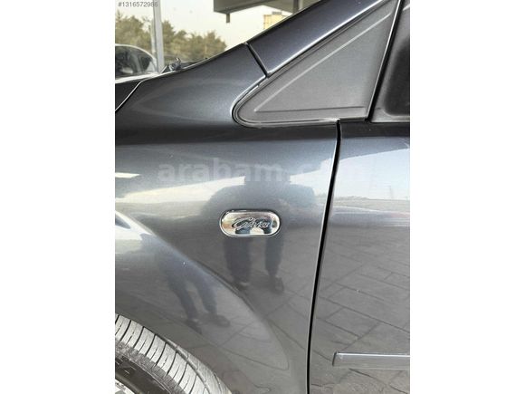FORD FOCUS GHİA EN DOLUSU ÇOK TEMİZ ACİLL