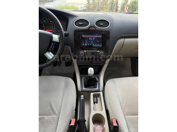 FORD FOCUS GHİA EN DOLUSU ÇOK TEMİZ ACİLL