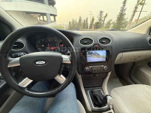 FORD FOCUS GHİA EN DOLUSU ÇOK TEMİZ ACİLL