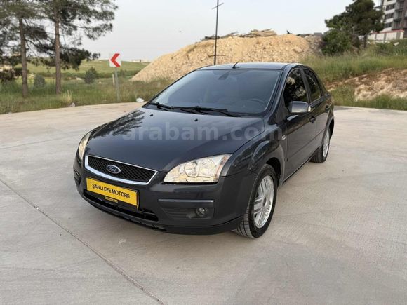 FORD FOCUS GHİA EN DOLUSU ÇOK TEMİZ ACİLL