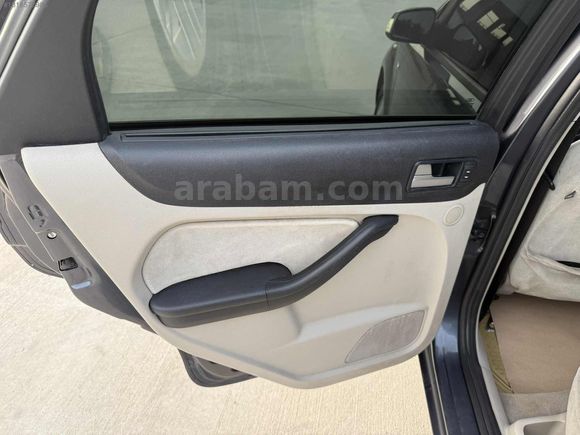 FORD FOCUS GHİA EN DOLUSU ÇOK TEMİZ ACİLL