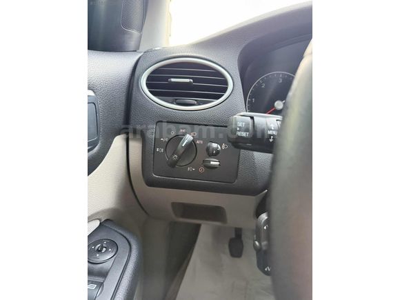 FORD FOCUS GHİA EN DOLUSU ÇOK TEMİZ ACİLL