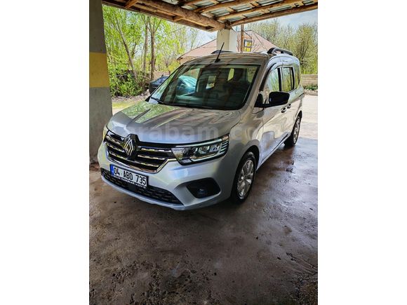 Sahibinden Renault Kangoo Multix 1.3 TCe Iconic 2025 Model