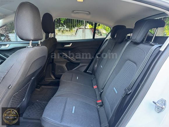 2025 Trafik Cıkışlı Ford Focus 1.5EcoBlue - 43bin km- HATASIZ