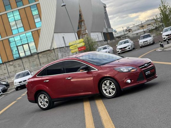 2011 FOCUS 1.6 STYLE MANUEL KARTA 12 TAKSİT