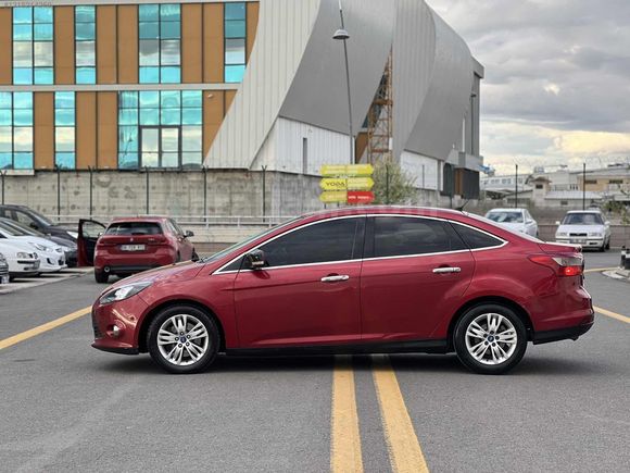 2011 FOCUS 1.6 STYLE MANUEL KARTA 12 TAKSİT