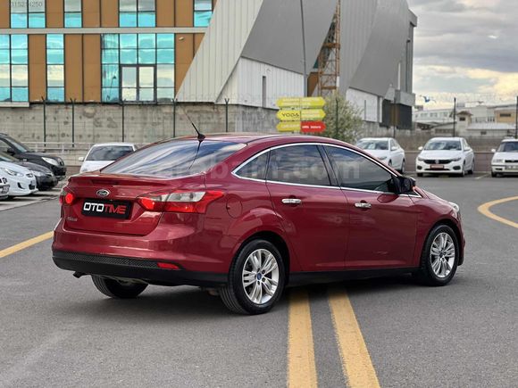 2011 FOCUS 1.6 STYLE MANUEL KARTA 12 TAKSİT