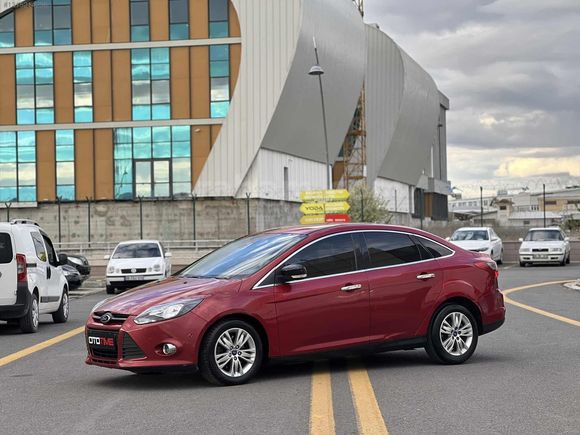 2011 FOCUS 1.6 STYLE MANUEL KARTA 12 TAKSİT
