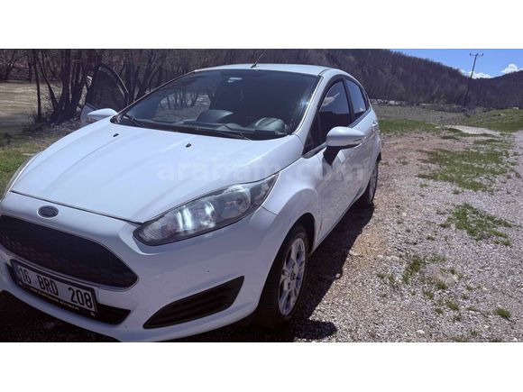 Sahibinden Ford Fiesta 1.25 Trend X 2016 Model  95.000 km Beyaz