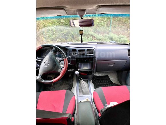 Sahibinden Toyota Hilux 2.4 D 2000 Model 