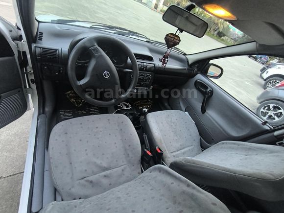 Sahibinden Opel Corsa 1.2 Swing 2000 Model ACİL!