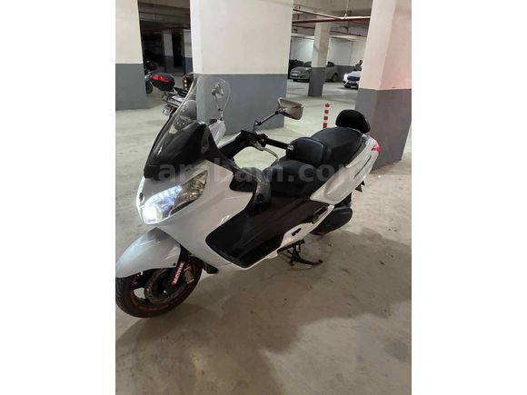 Sahibinden SYM Maxi 400i 