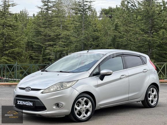 HATASIZ TAM OTOMATİK FİESTA TİTANİUM