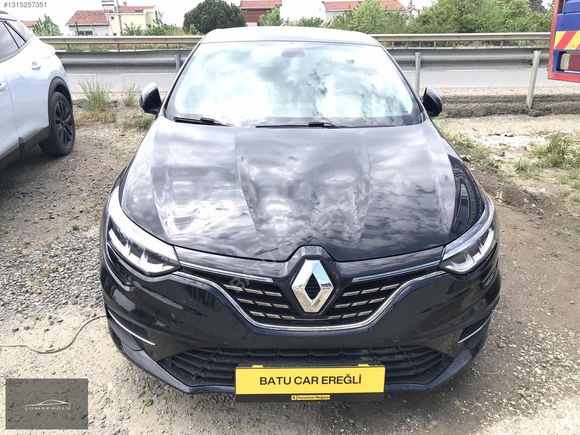 2022 MEGANE 4 ICON BOYASIZ DEĞİŞENSİZ 1.5 DCİ