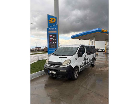 Sahibinden Opel Vivaro 1.9 DTI Combi 2004 Model 