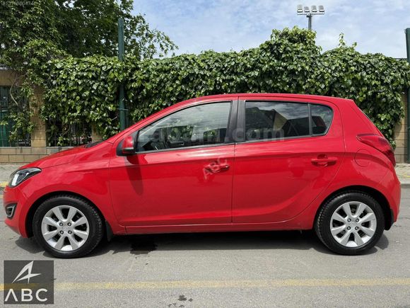 ?BC | 2012 MODEL 156.000 KM 'DE HYUNDAI İ20 1.4 CRDI SENSE