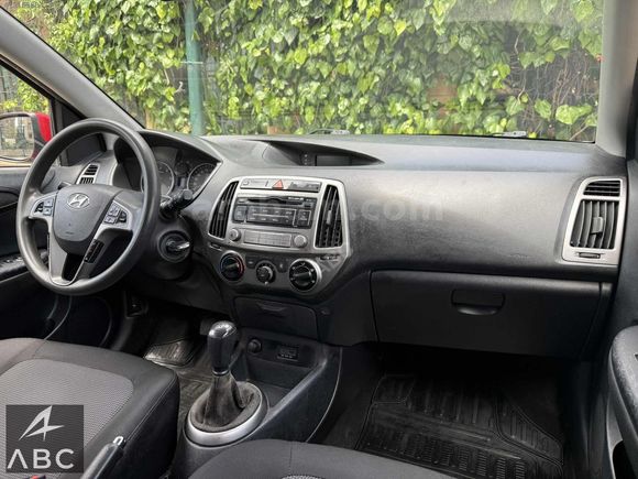 ?BC | 2012 MODEL 156.000 KM 'DE HYUNDAI İ20 1.4 CRDI SENSE