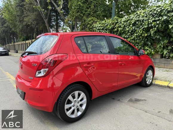?BC | 2012 MODEL 156.000 KM 'DE HYUNDAI İ20 1.4 CRDI SENSE