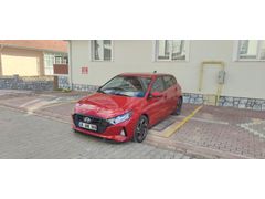 Sahibinden servis bakımlı temiz Hyundai i20 1.4 MPI Style 2023 Model