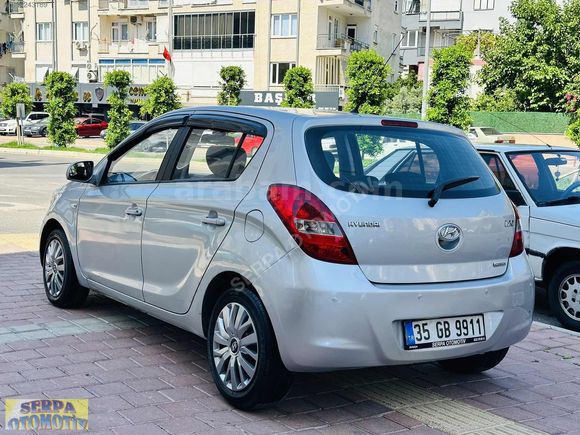 2012 MODEL HYUNDAİ İ20 1.4CRDİ TEAM
