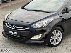 'SERCAN OTO'DAN//BOYASIZ//2012 HYUNDAİ İ30//1.6CRDİ//136BG