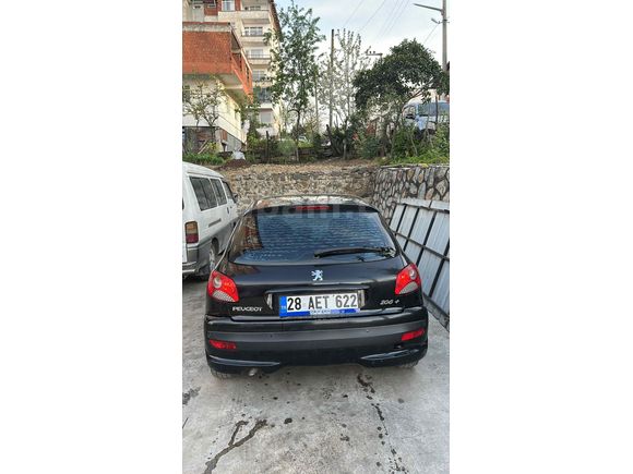 Sahibinden Peugeot 206+ 1.4 HDi Comfort 2011 Model 