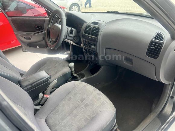 BUSE OTOMOTİV EMSALSİZ ACCENT 78000KM DE 520000TL