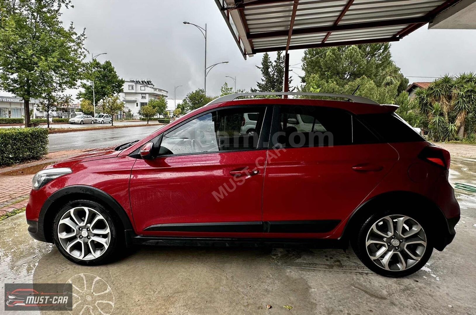 Galeriden Hyundai i20 Active 1.4 MPi Elite Smart 2019 Model Antalya 108.000 km Kırmızı 6