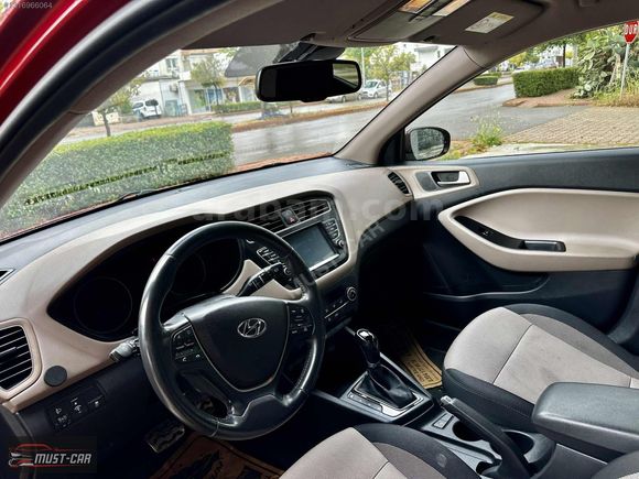 MUST-CAR'dan HYUNDAI i20 ACTIVE ELITE SMART