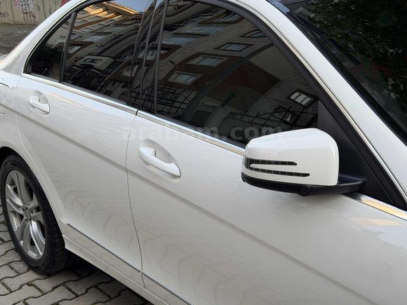 ÖZCAR 'dan BAKIMLI - C 180 / 7G TRONIC /ÇİFT CAM TAVAN/168.oookm