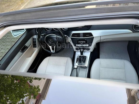 ÖZCAR 'dan BAKIMLI - C 180 / 7G TRONIC /ÇİFT CAM TAVAN/168.oookm