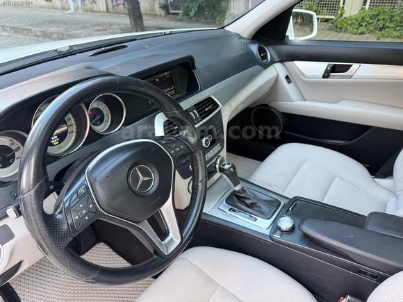 ÖZCAR 'dan BAKIMLI - C 180 / 7G TRONIC /ÇİFT CAM TAVAN/168.oookm